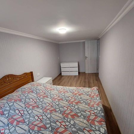 Davids Entire Place Borjomi Luaran gambar
