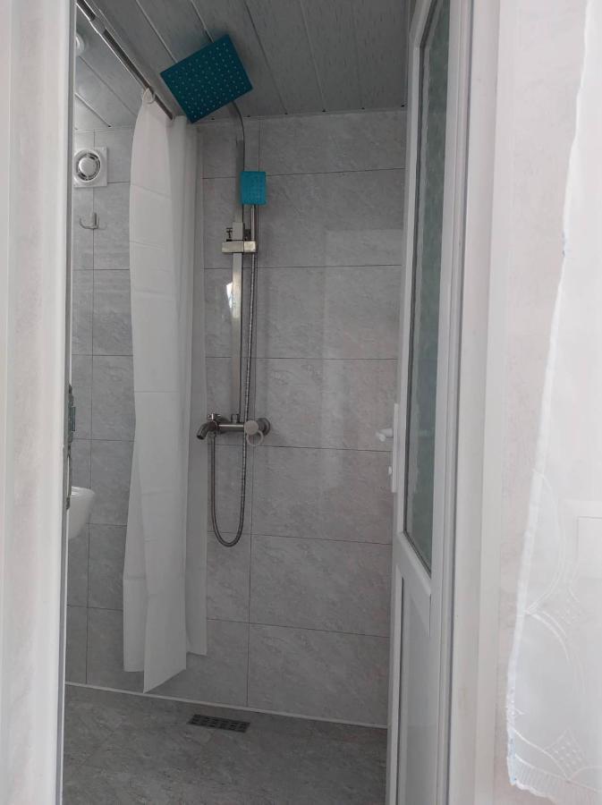 Davids Entire Place Borjomi Luaran gambar